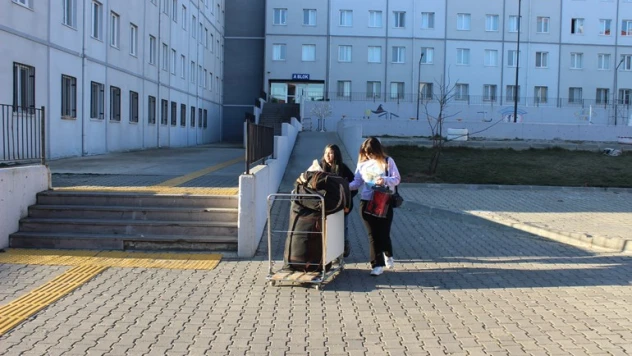 Cumhurbaşkanı Erdoğan'ın açıklamaların ardından KYK Yurtları boşaltılıyor