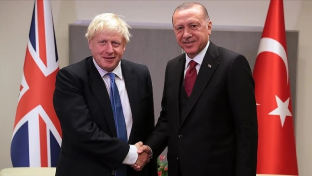 Cumhurbaşkanı Erdoğan, İngiltere Başbakanı Johnson ile görüştü