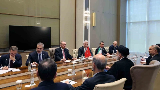 Cumhurbaşkanı Erdoğan, İranlı mevkidaşı Reisi ile görüştü