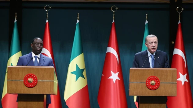 Cumhurbaşkanı Erdoğan: &quotSenegal ile ikili ticaret hacmimizi en kısa sürede bunu 1 milyar dolara çıkarmayı hedefliyoruz&quot