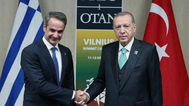 Cumhurbaşkanı Erdoğan, Yunanistan Başbakanı Miçotakis ile görüştü