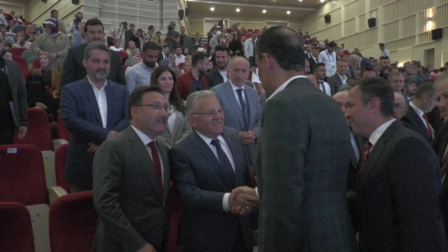 Cumhurbaşkanlığı Sözcüsü Kalın, Kayseri'de öğrencilerle buluştu