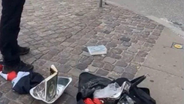 Danimarka'da Kur'an ateşe verildi