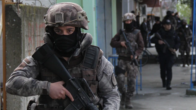 DEAŞ operasyonunda 13 gözaltı