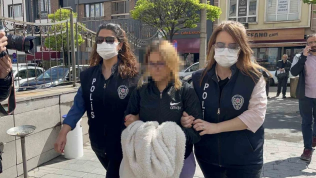 Depremzedelere hakaret eden kadın 'Cumhurbaşkanı'na hakaret' suçundan gözaltına alındı
