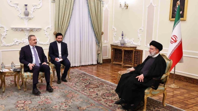 Dışişleri Bakanı Fidan, İran Cumhurbaşkanı Reisi ile görüştü
