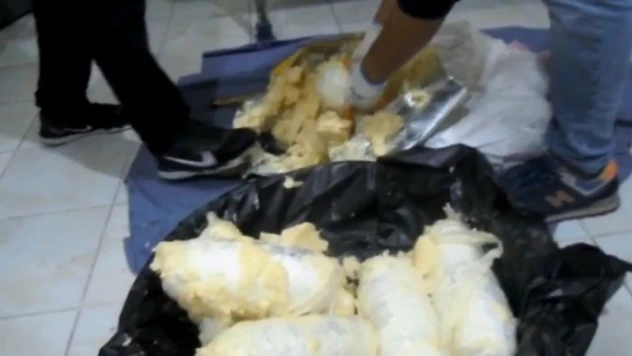 Diyarbakır'da yağ tenekesi içinde 7 kilo uyuşturucu ele geçirildi