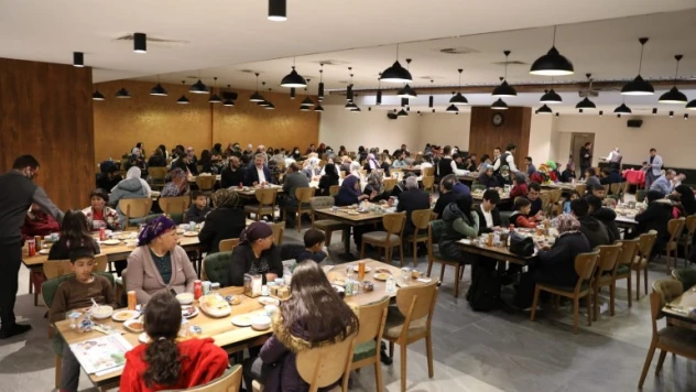 'Dünya Yetimler Günü' iftarı