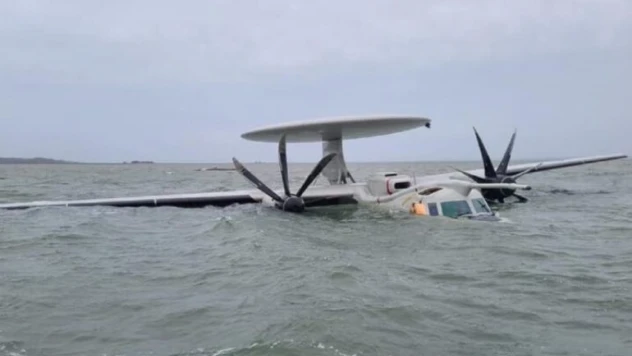 E-2D Hawkeye uçağı düştü