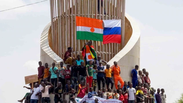 ECOWAS'tan Nijer'deki cunta yönetimine askeri müdahale tehdidi