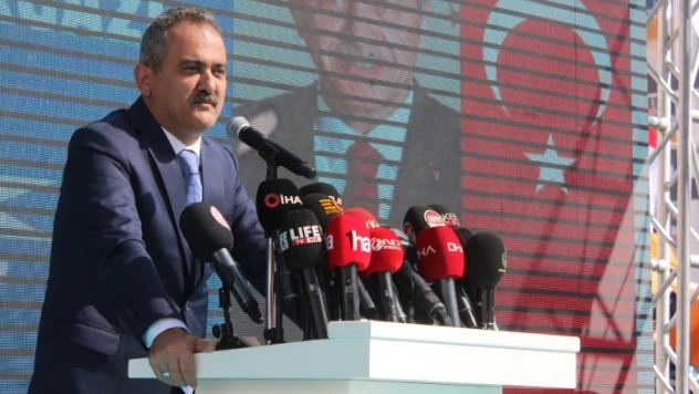 Eğitim sistemimiz 150'ye yakın ülkenin nüfusundan çok daha büyük