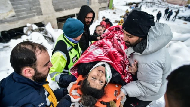 Elbistan'da bir kişi daha enkaz altından kurtarıldı