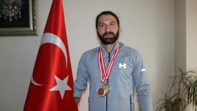 Engelli sporcu azmetti Türkiye 1'incisi oldu