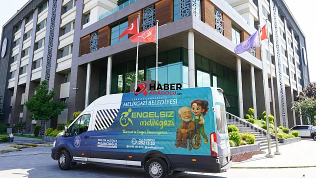 'Engelsiz Melikgazi' aracı engelli vatandaşların yanında
