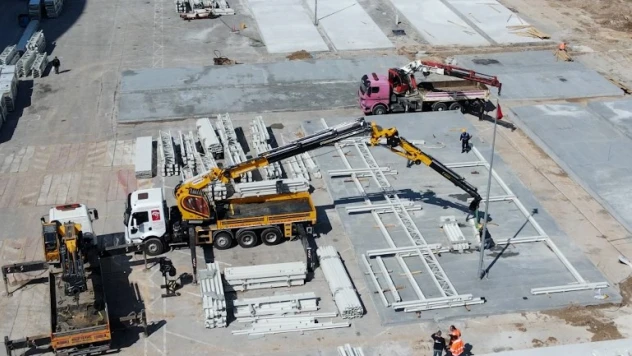 Esnafımız için geçici iş yerleri hazırlıyoruz