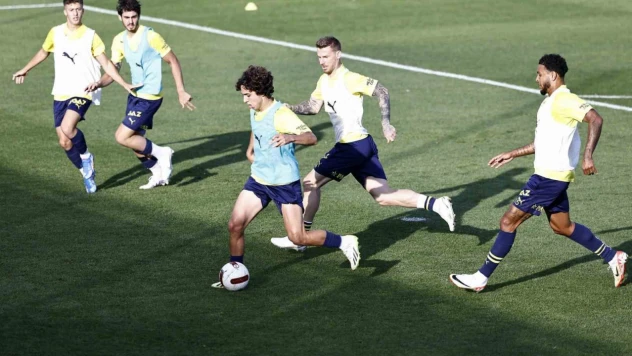 Fenerbahçe, Antalyaspor maçı hazırlıklarını sürdürdü
