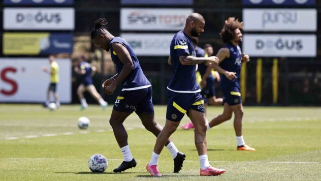 Fenerbahçe'de kupa maçı hazırlıkları sürüyor