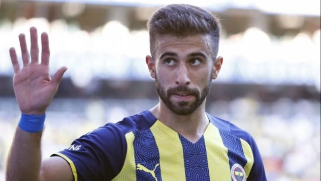 Fenerbahçe'nin golcü oyuncusu Rossi, ABD'ye transfer oldu