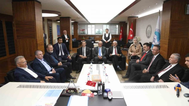 Filistin Büyükelçisi'nden Başkan Büyükkılıç'a ziyaret