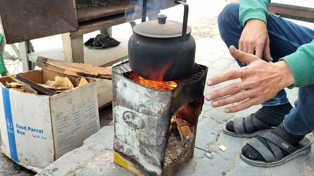 Filistinliler, günlük ihtiyaçlarını ilkel yöntemlerle karşılamaya çalışıyor