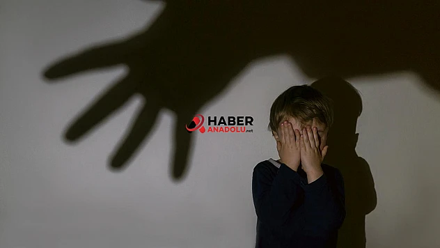 Fiziksel ceza çocukları uzun vadede olumsuz etkiliyor