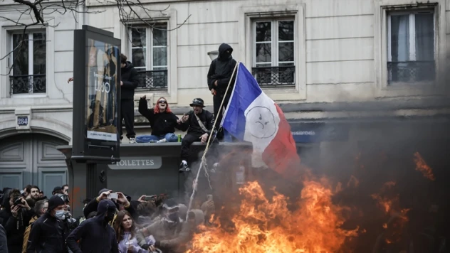 Fransa'da emeklilik reformuna karşı protestolar sürüyor