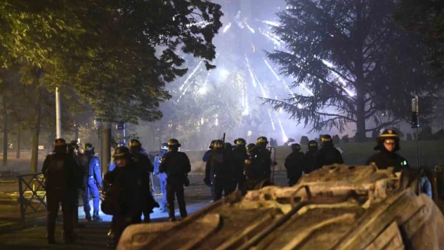 Fransa'da şiddet olayları sürüyor: 667 kişi gözaltında