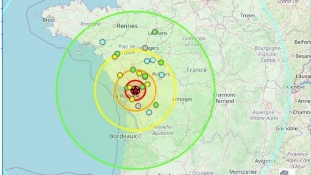 Fransa'daki 5.8'lik depremde binalar hasar gördü