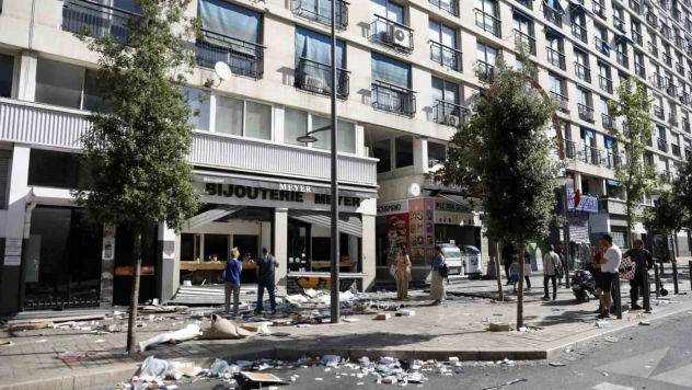 Fransa'daki protestolar şiddetini arttırdı