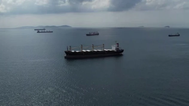 Fransa  ile Çin arasında gemicilik sektöründe rekor düzeyde bir anlaşmaya imza atıldı.