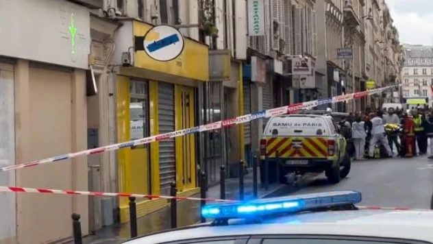 Paris'te silahlı saldırgan etrafa ateş açtı: 2 ölü, 4 yaralı