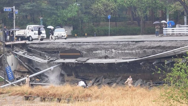 Güney Kore'de köprü çöktü: 1 ölü, 1 yaralı