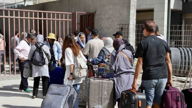 Gürbulak Sınır Kapısı'na İranlılar akın etti