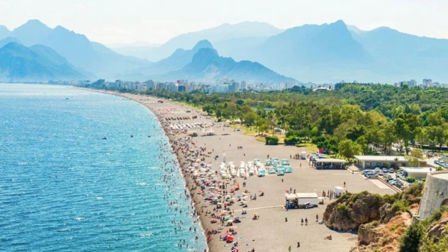 Hava yoluyla gelen turist sayısı 12 milyon 545 bin oldu, yıl sonu hedefi 13 milyon