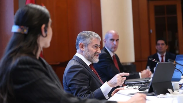 Hazine ve Maliye Bakanı Nebati'den ABD-Türkiye İş Konseyi temsilcileri ile toplantı