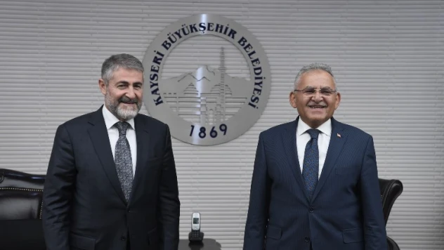 Hazine ve Maliye Bakanı Nebati'den Başkan Büyükkılıç'a ziyaret