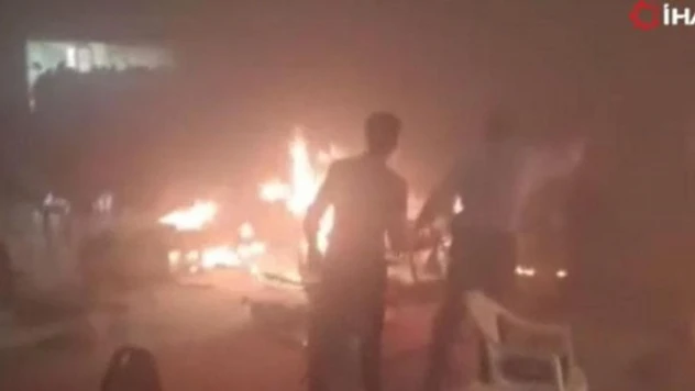 Hindistan'da kongre merkezine bombalı saldırı: 2 ölü, 40 yaralı