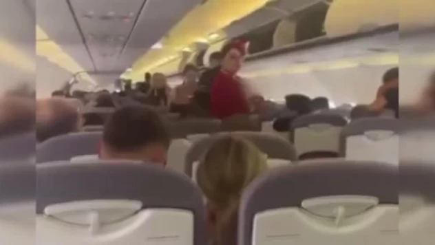 Hollanda'da Türk gencini öldüren şüpheli kaçarken uçakta yakalandı