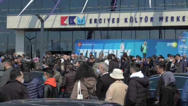 İç Anadolu Kariyer Fuarı açıldı.