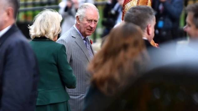 İngiltere'de Kral III. Charles'a yumurtalı saldırı