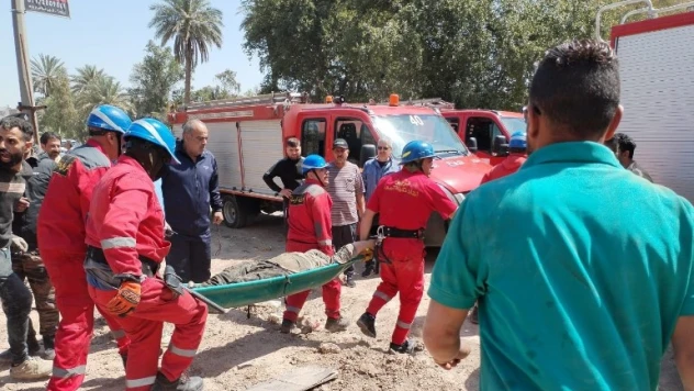 Irak'ta inşaat halindeki AVM çöktü: 8 işçi kurtarıldı