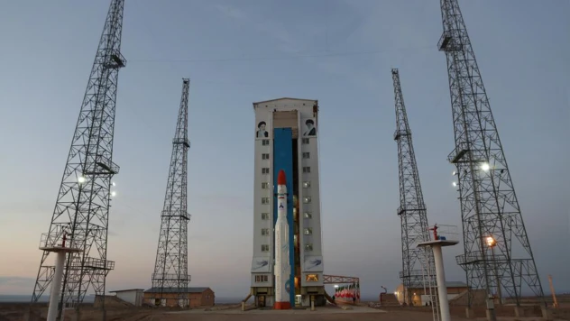 İran, ikinci askeri uydusunu uzaya fırlattı