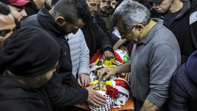 İsrail askerleri Batı Şeria'da 3 Filistinliyi şehit etti