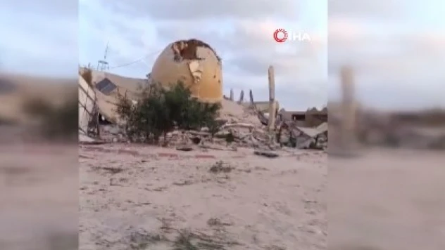 İsrail, Gazze'de cami vurdu