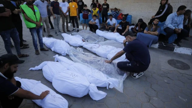 İsrail, sivillerin sığındığı evi vurdu: 8 ölü