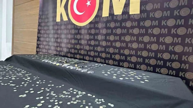 İstanbul'da tarihi eser operasyonu: 2 bin 330 eser ele geçti