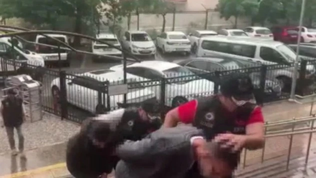 İzmir'de faciadan dönüldü: 6 el yapımı patlayıcı ele geçirildi