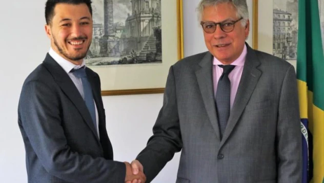 Kafamda Türkiye her zaman kocaman bir imparatorluk olarak canlanıyordu