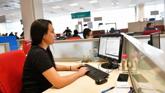 Kamuya 374 şehit yakını, gazi ve gazi yakını atanacak