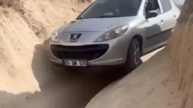 Kapadokya'da Navigasyon Hatası: Araç Peribacaları Arasında Kaldı